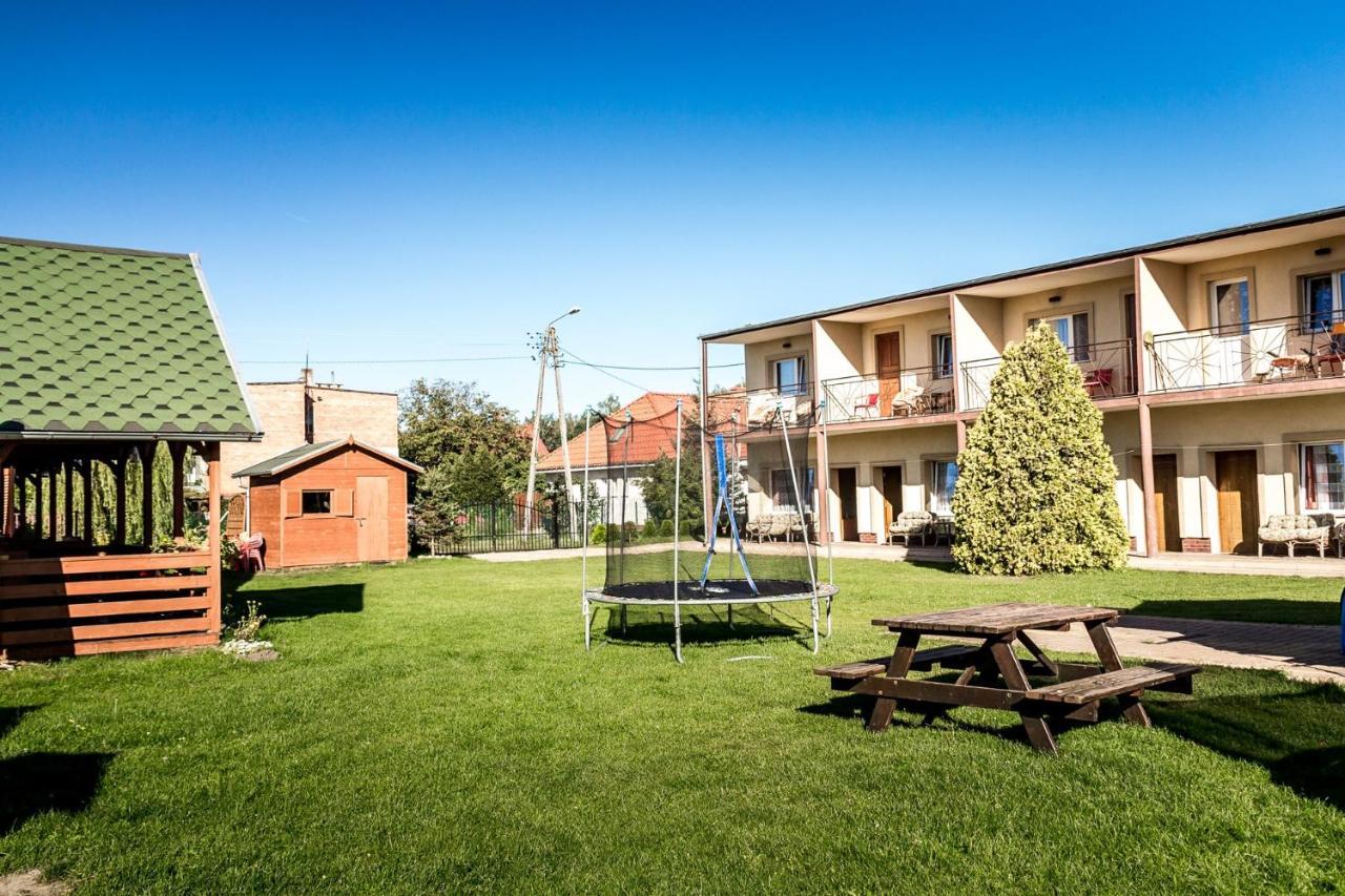 Pokoje I Domki Nadmorskie - Bajkowa Mierzeja Stegna  Exterior photo